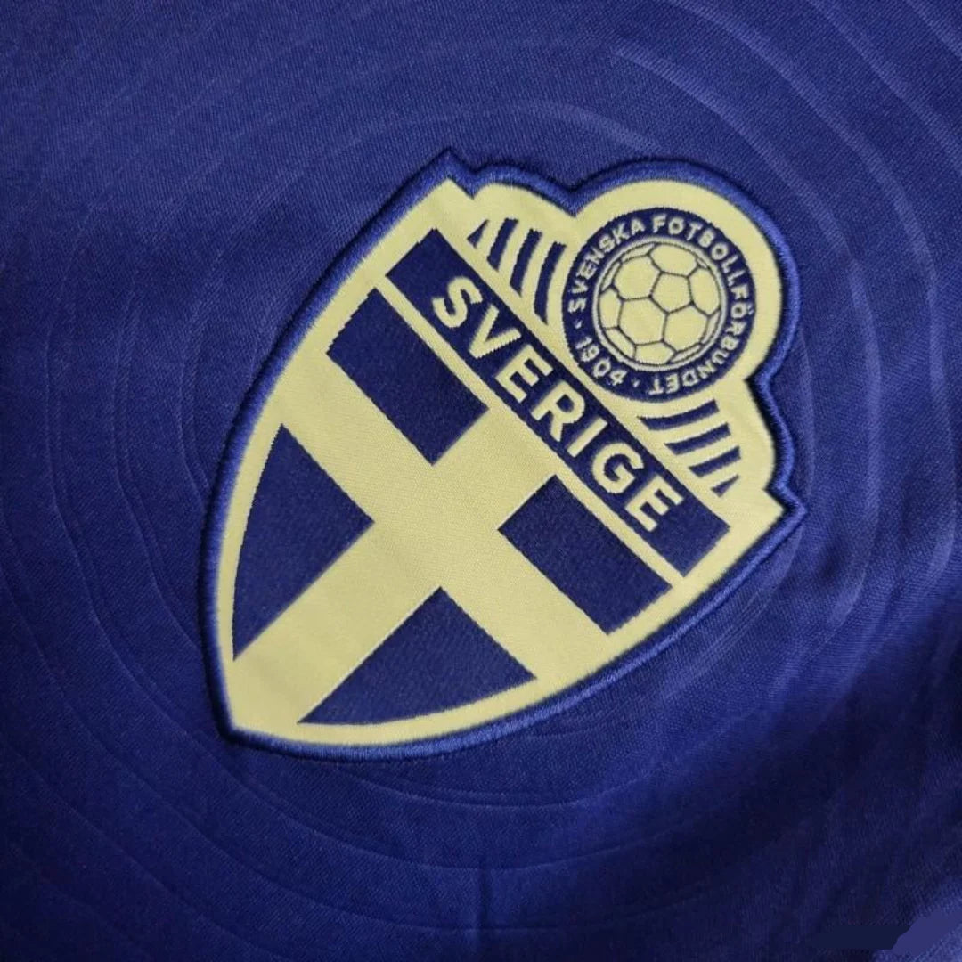 Suède 24/25 - Maillot Extérieur - Bleu / Rose ( Fan )
