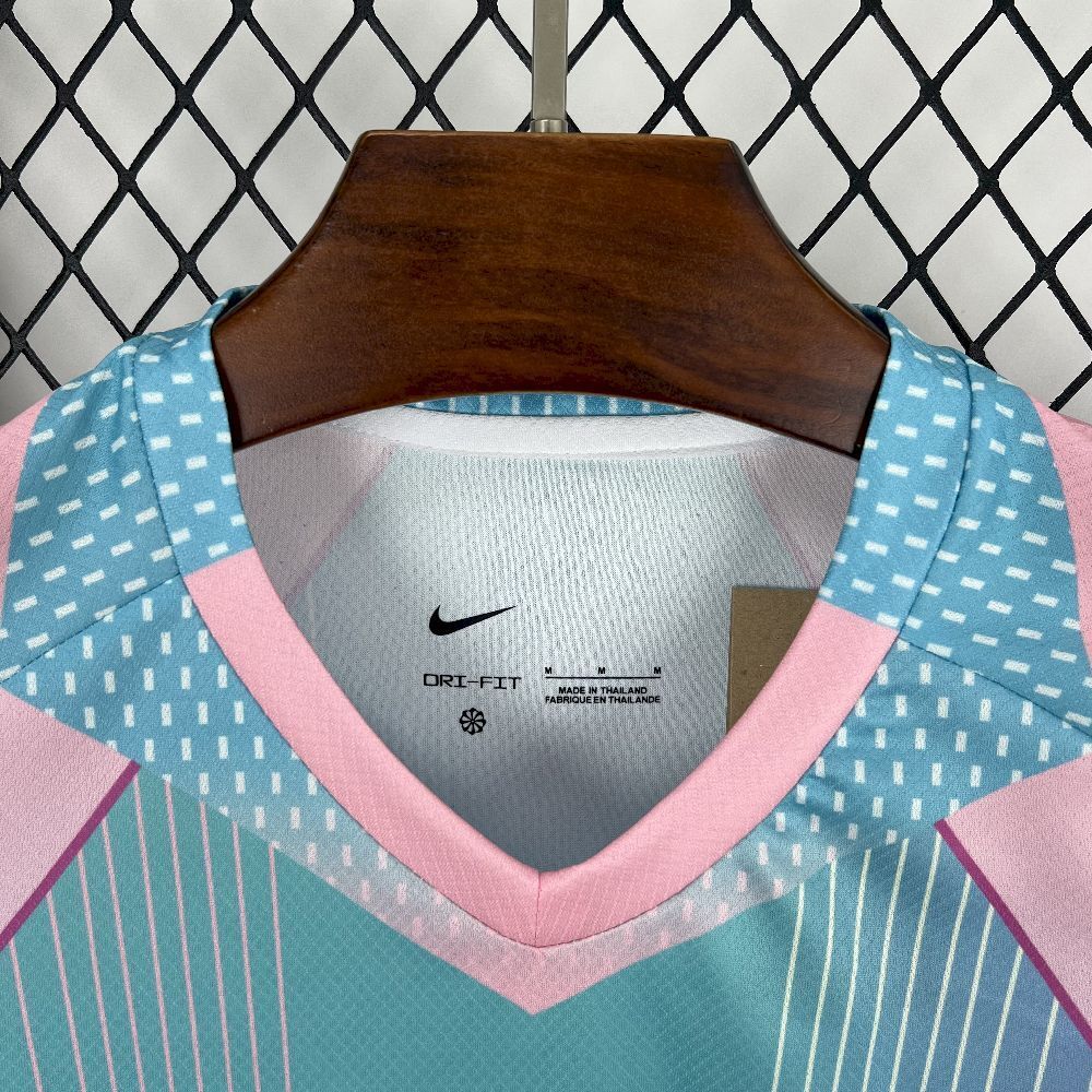 PARIS SAINT GERMAIN - MAILLOT CONCEPT "AZURE" 25/26